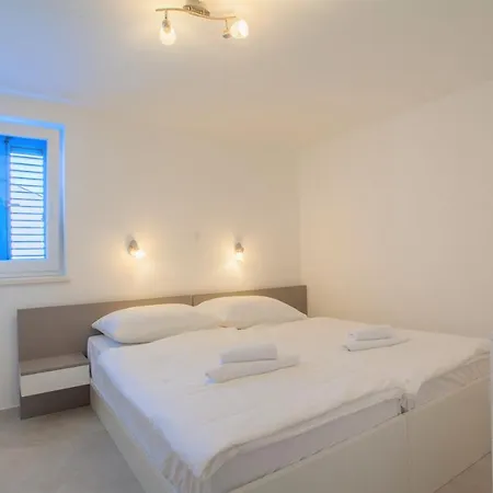 Mediteranne Luxury Apartament Cres
