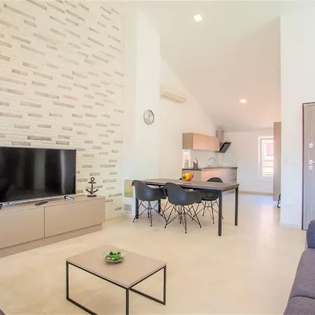 Apartment Mediteranne Luxury Cres